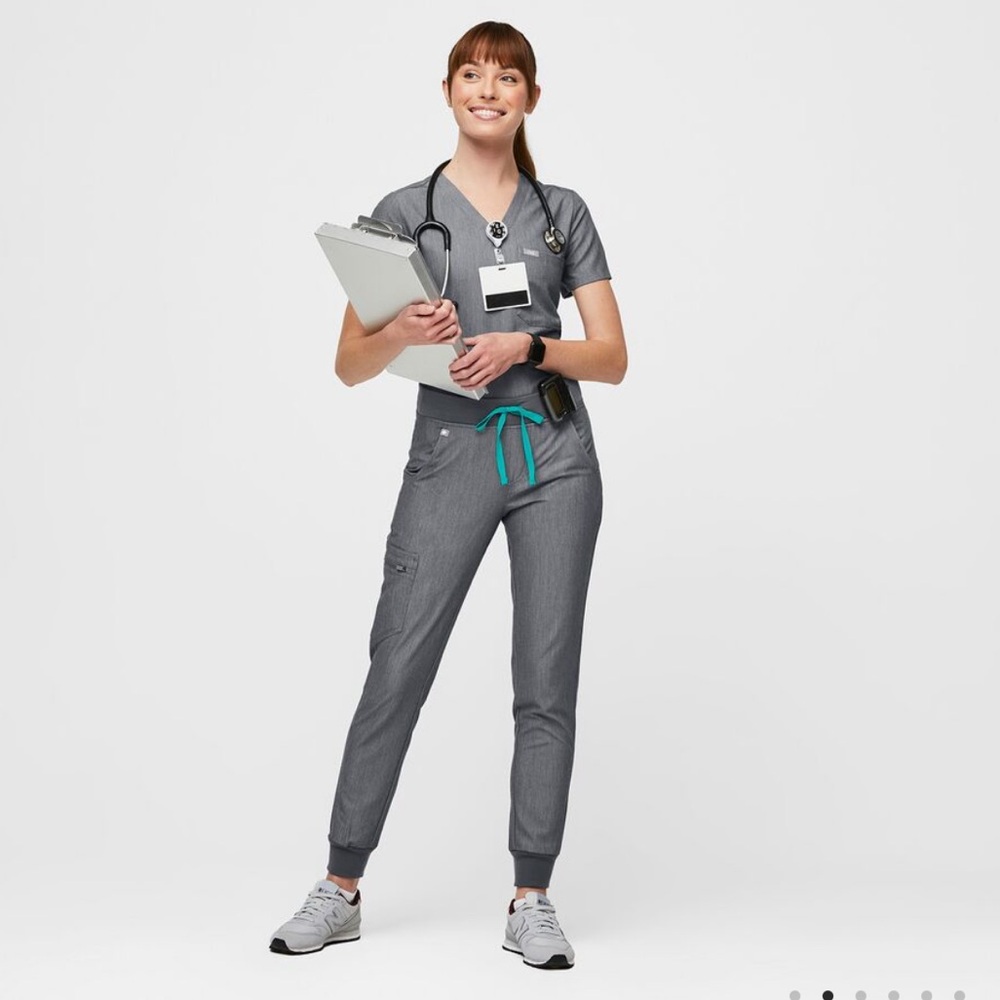 FIGS Catarina top and Zamora jogger scrub pants